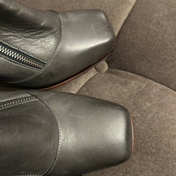 John Fluevog charcoal beauties! Worn twice. Gently worn. - Picture 9 of 10